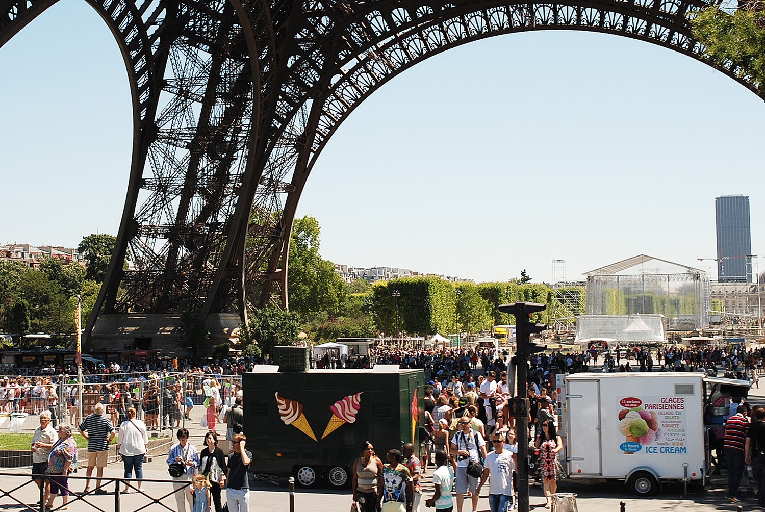TOUR EIFFEL / PARIS / JUL 2015